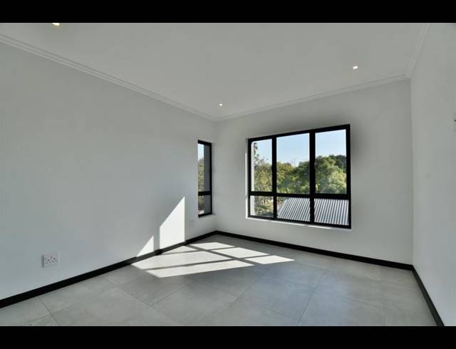 2 BEDROOM APARTMENT FOR SALE IN SANDTON CENTRAL